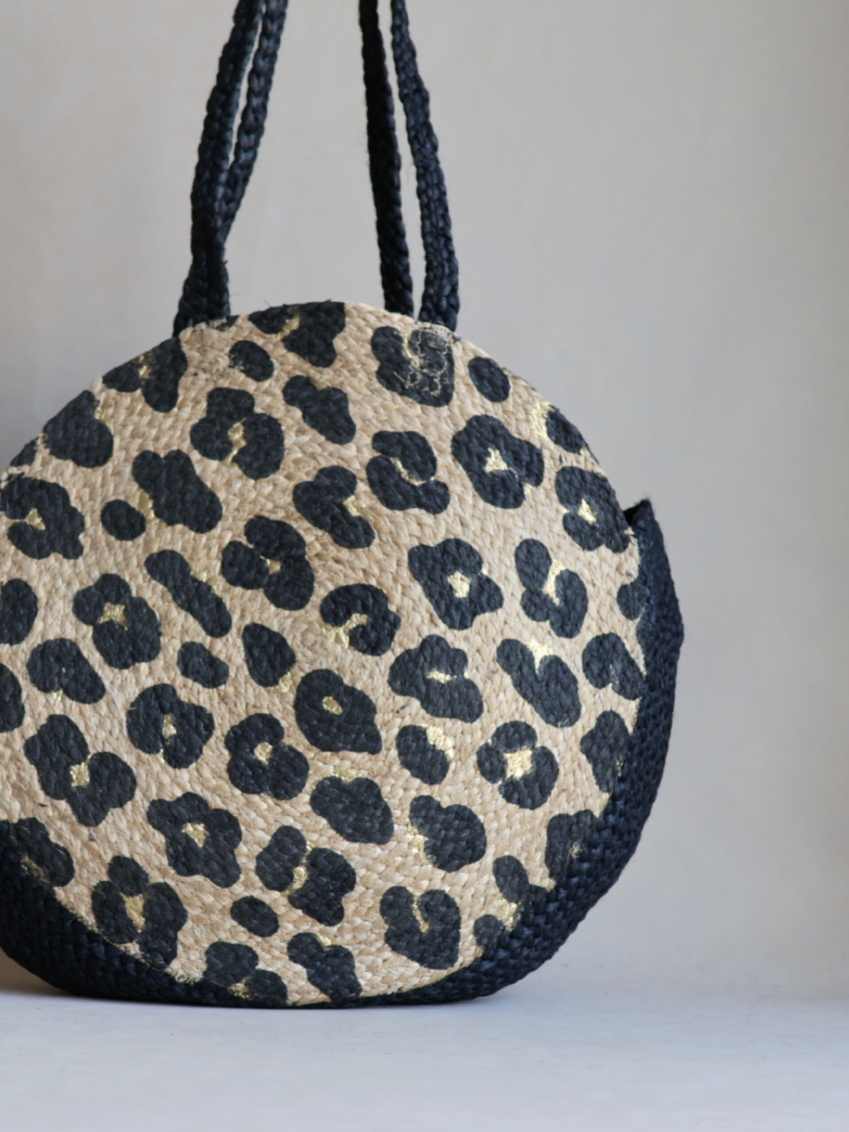 Laura Round Tote